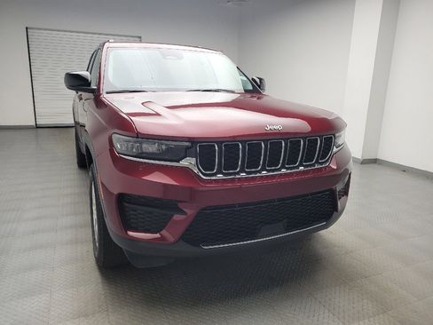 Used 2023 Jeep Grand Cherokee Laredo w/ Trailer Tow Prep Group (B) AWD/4WD image 14
