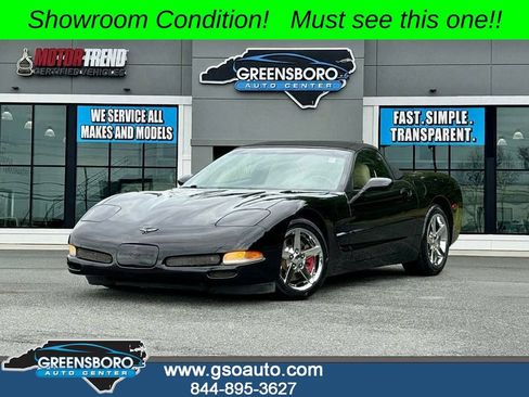 Used 2001 Chevrolet Corvette Convertible w/ Preferred Equipment Group1 RWD image 1