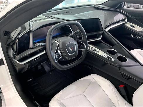 Used 2026 Chevrolet Corvette Stingray Coupe w/ 1LT RWD image 13
