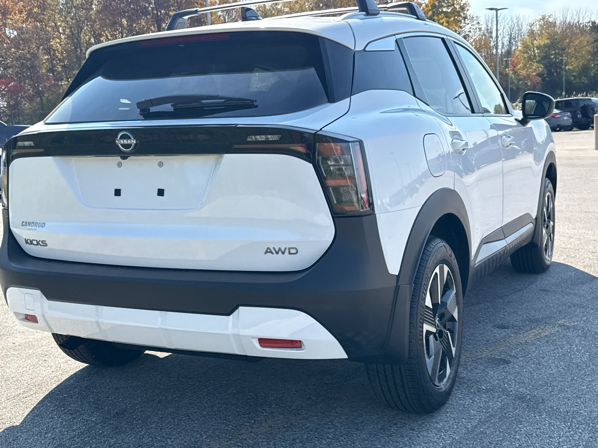 New 2027 Nissan Kicks SV AWD/4WD image 18