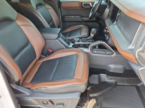 Used 2024 Ford Bronco Outer Banks AWD/4WD image 20