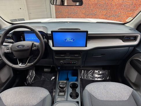 Certified 2025 Ford Maverick XLT w/ Equipment Group 301A image 12