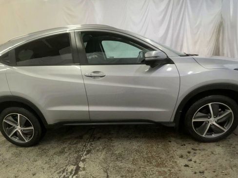 Used 2022 Honda HR-V EX image 9