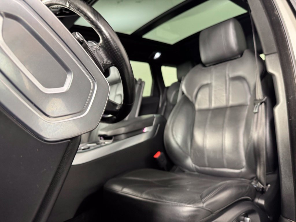 Used 2017 Land Rover Range Rover Sport Supercharged AWD/4WD image 16