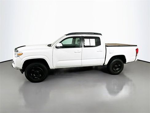 Used 2019 Toyota Tacoma SR w/ SR Convenience Package image 4