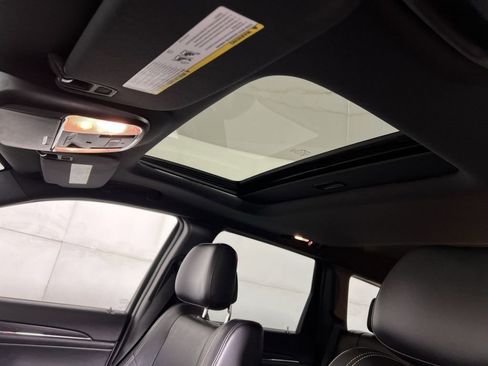 Used 2015 Jeep Grand Cherokee Limited AWD/4WD image 24