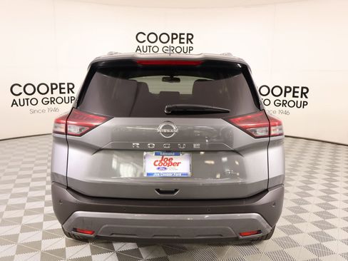 Used 2023 Nissan Rogue SL FWD image 22