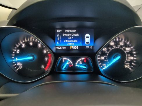 Used 2017 Ford Escape SE w/ Equipment Group 201A AWD/4WD image 23