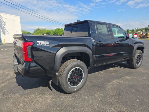 New 2026 Toyota Tacoma TRD Off-Road AWD/4WD image 5