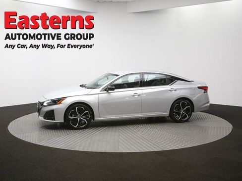 Used 2024 Nissan Altima 2.5 SR image 57