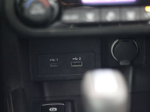Used 2021 Nissan Kicks SV FWD image 25