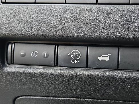 Certified 2023 Nissan Rogue Platinum image 28