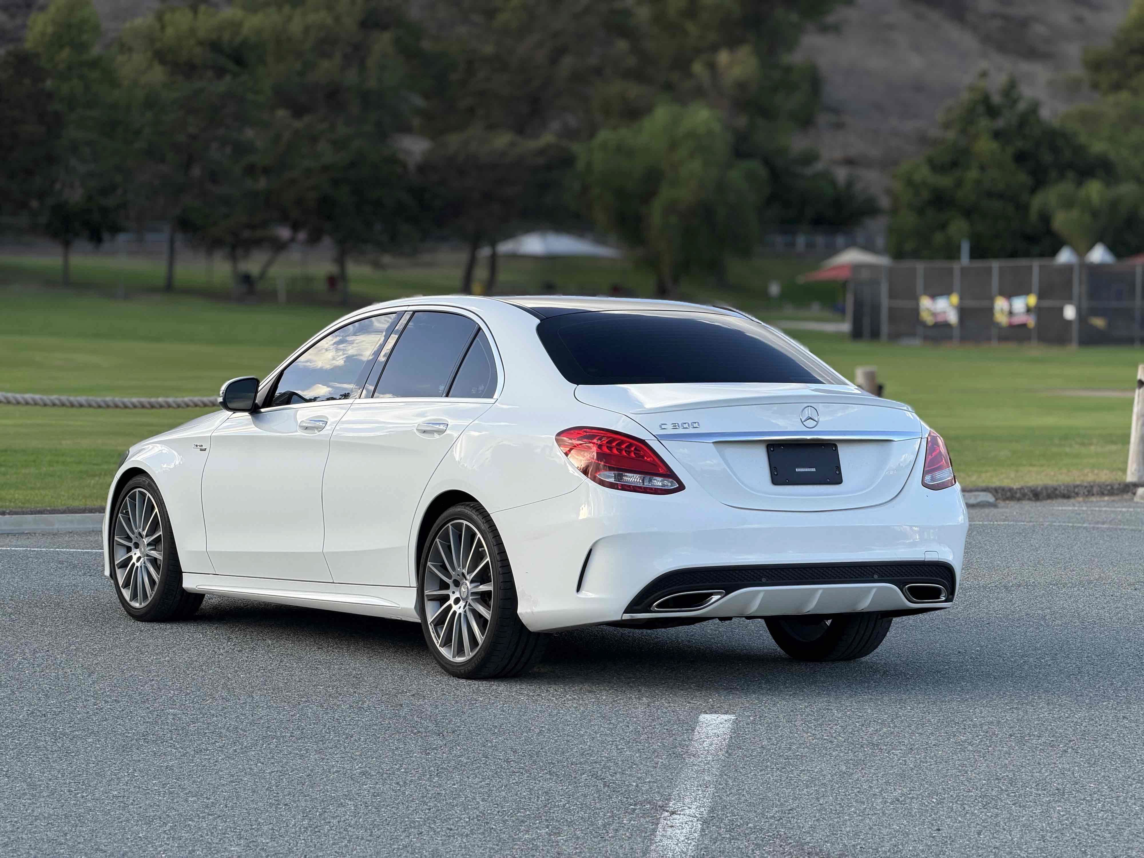Used 2016 Mercedes-Benz C 300 Sedan image 8
