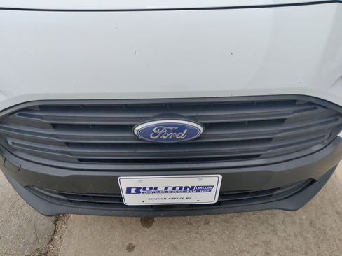 Used 2022 Ford Transit Connect XL image 5