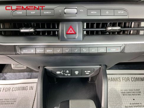 Used 2025 Kia K4 FWD image 22