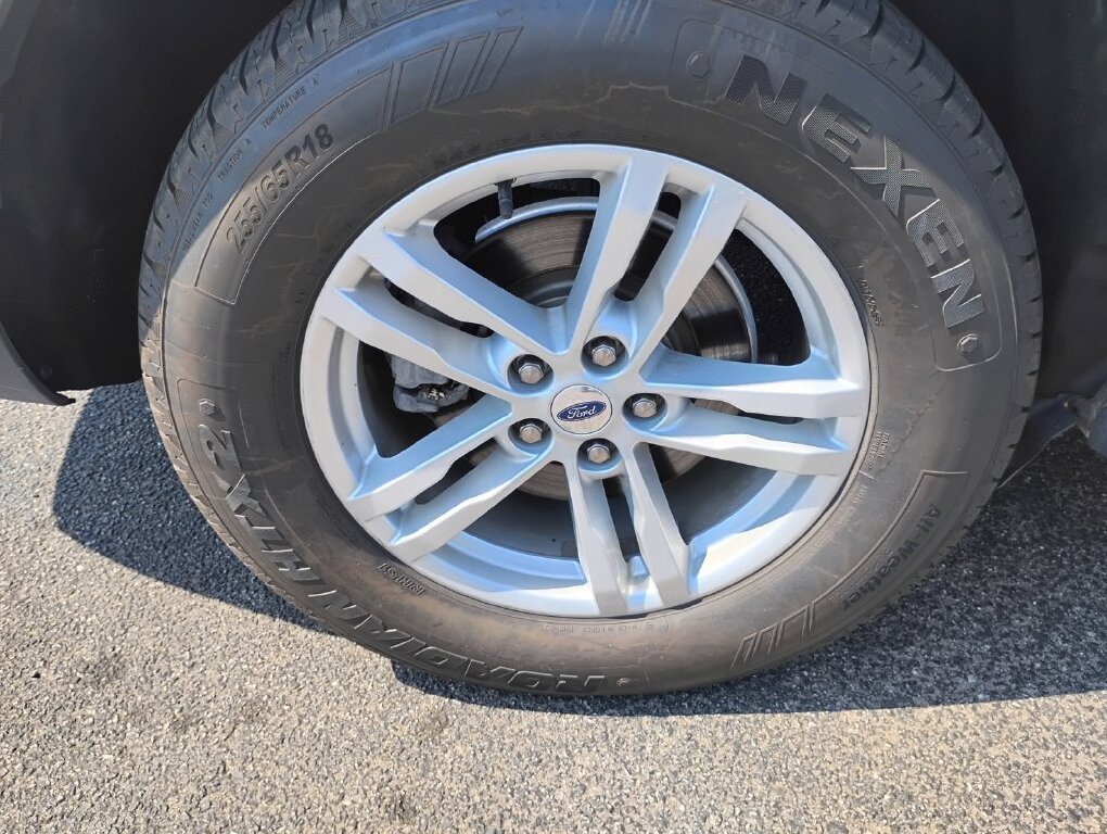Used 2022 Ford Explorer XLT AWD/4WD image 26