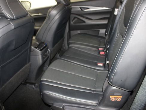 Used 2023 INFINITI QX60 Luxe w/ Cargo Package FWD image 19