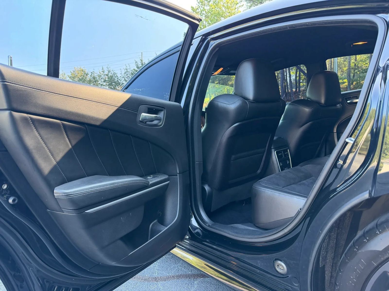 Used 2019 Dodge Charger Scat Pack w/ Plus Group RWD image 18