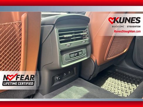 Used 2023 Audi Q8 Premium w/ Convenience Package AWD/4WD image 23