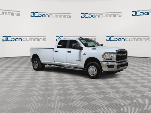 Used 2024 RAM 3500 Big Horn image 2
