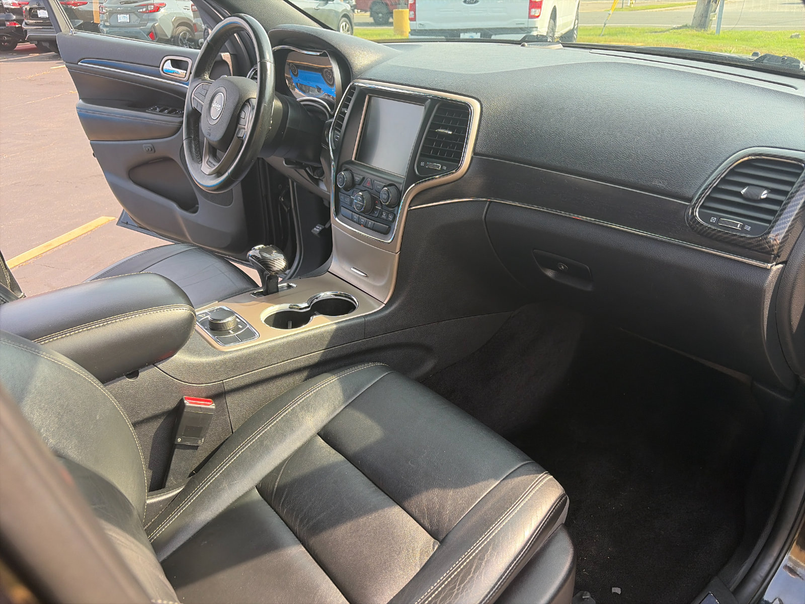Used 2014 Jeep Grand Cherokee Limited AWD/4WD image 17