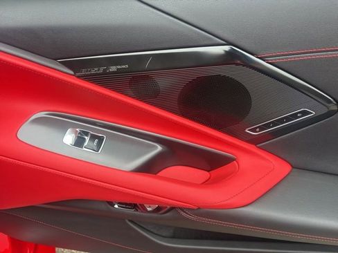 Used 2025 Chevrolet Corvette Stingray Preferred Cpe w/ Z51 Performance Package image 11