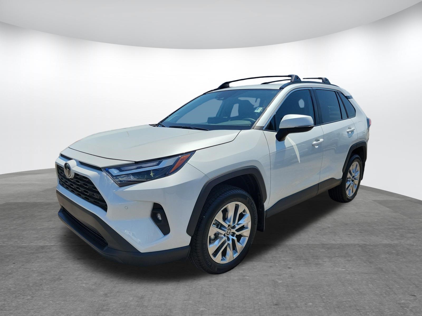 Used 2025 Toyota RAV4 XLE Premium w/ Weather Package FWD image 3