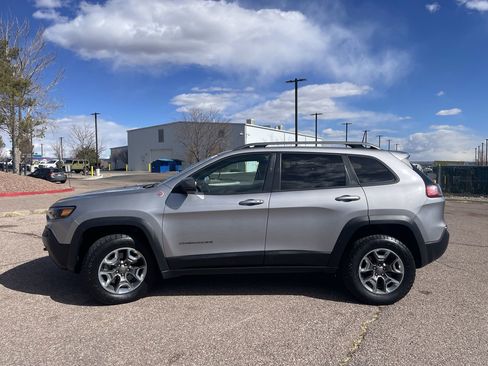 Used 2019 Jeep Cherokee Trailhawk w/ Comfort/Convenience Group image 4