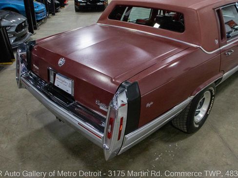 Used 1990 Cadillac Brougham image 15