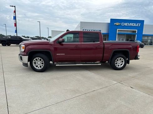Used 2015 GMC Sierra 1500 SLE w/ SLE Value Package AWD/4WD image 2