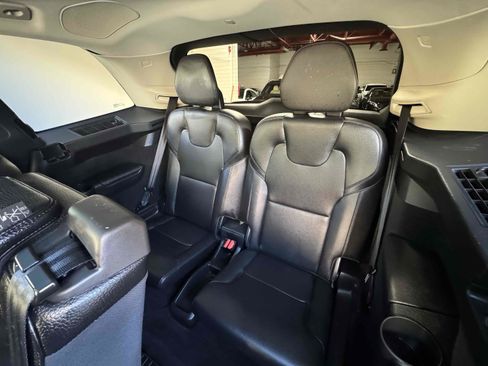 Used 2020 Volvo XC90 T8 Momentum w/ Protection Package Premier AWD/4WD image 6