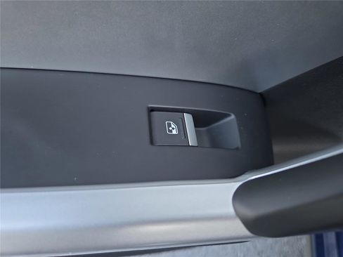 Used 2025 Audi Q3 2.0T Premium image 23