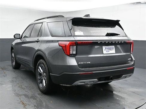 New 2026 Ford Explorer Active w/ Active Comfort Package image 11