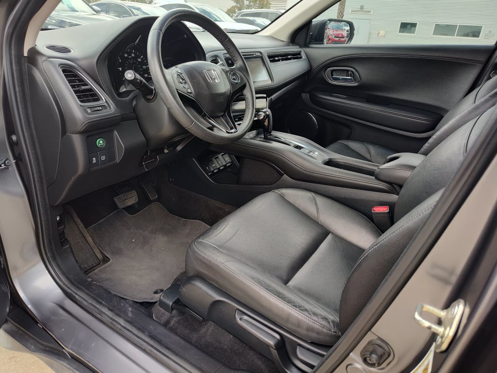 Used 2016 Honda HR-V EX-L image 2