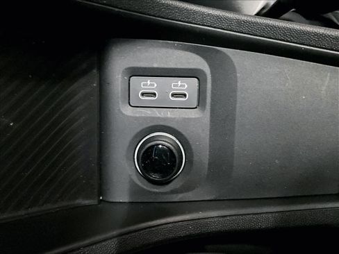 Used 2025 MINI Cooper 2-Door Hardtop image 35