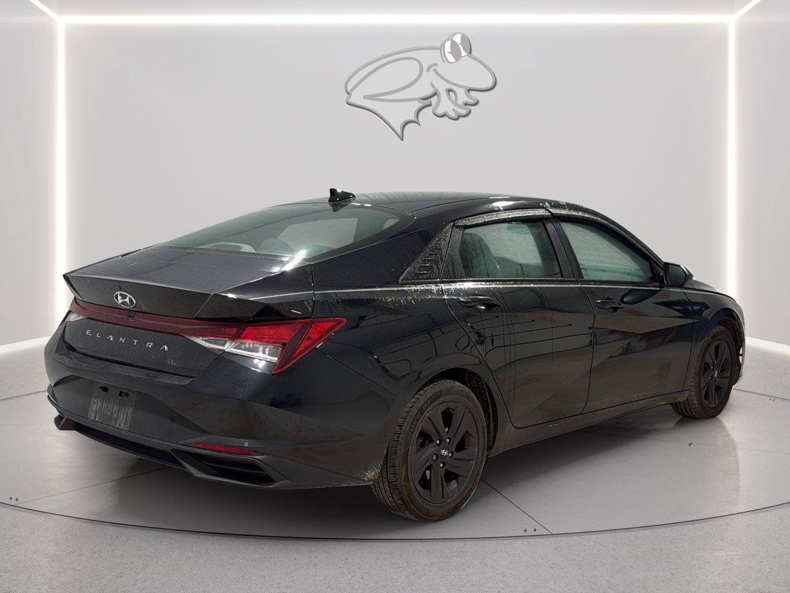 Used 2021 Hyundai Elantra SEL w/ Convenience Package FWD image 5