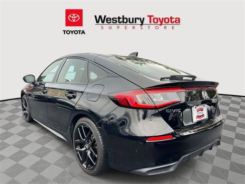 Used 2022 Honda Civic Sport image 6