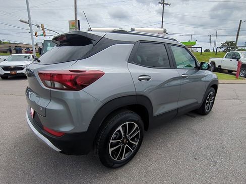 Used 2026 Chevrolet TrailBlazer LT w/ Driver Confidence Package image 8