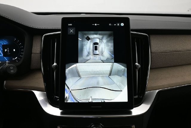 New 2027 Volvo XC90 B5 Plus AWD/4WD image 22