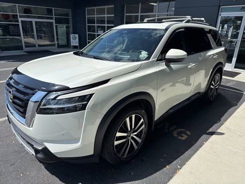 Used 2023 Nissan Pathfinder Platinum w/ Cargo Package image 1