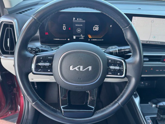 Used 2025 Kia Sorento EX w/ Panoramic Sunroof Package FWD image 14