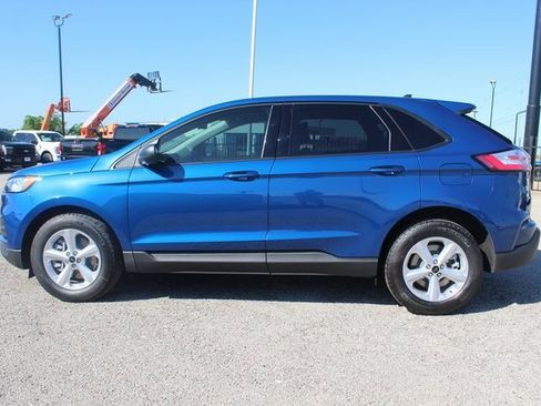 New 2024 Ford Edge SE image 5