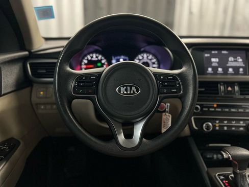 Used 2018 Kia Optima LX image 25