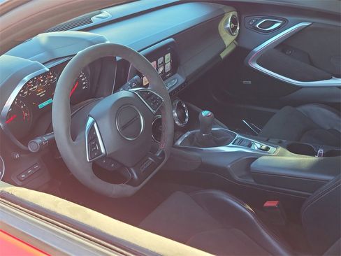 Used 2017 Chevrolet Camaro ZL1 image 3