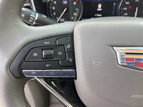 Used 2023 Cadillac XT6 Premium Luxury w/ Technology Package AWD/4WD image 18
