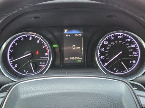 Used 2019 Toyota Camry SE FWD image 9