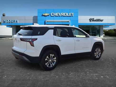 Certified 2026 Chevrolet Equinox LT FWD image 5