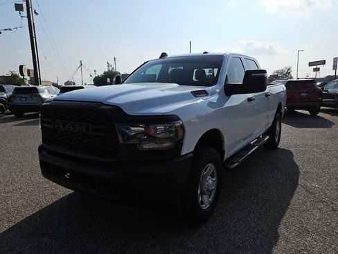 Used 2023 RAM 2500 Tradesman AWD/4WD image 4