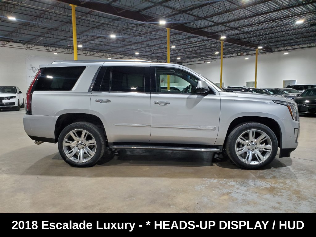 Used 2018 Cadillac Escalade Luxury RWD image 5
