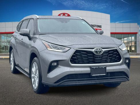 Used 2026 Toyota Highlander Limited AWD/4WD image 1
